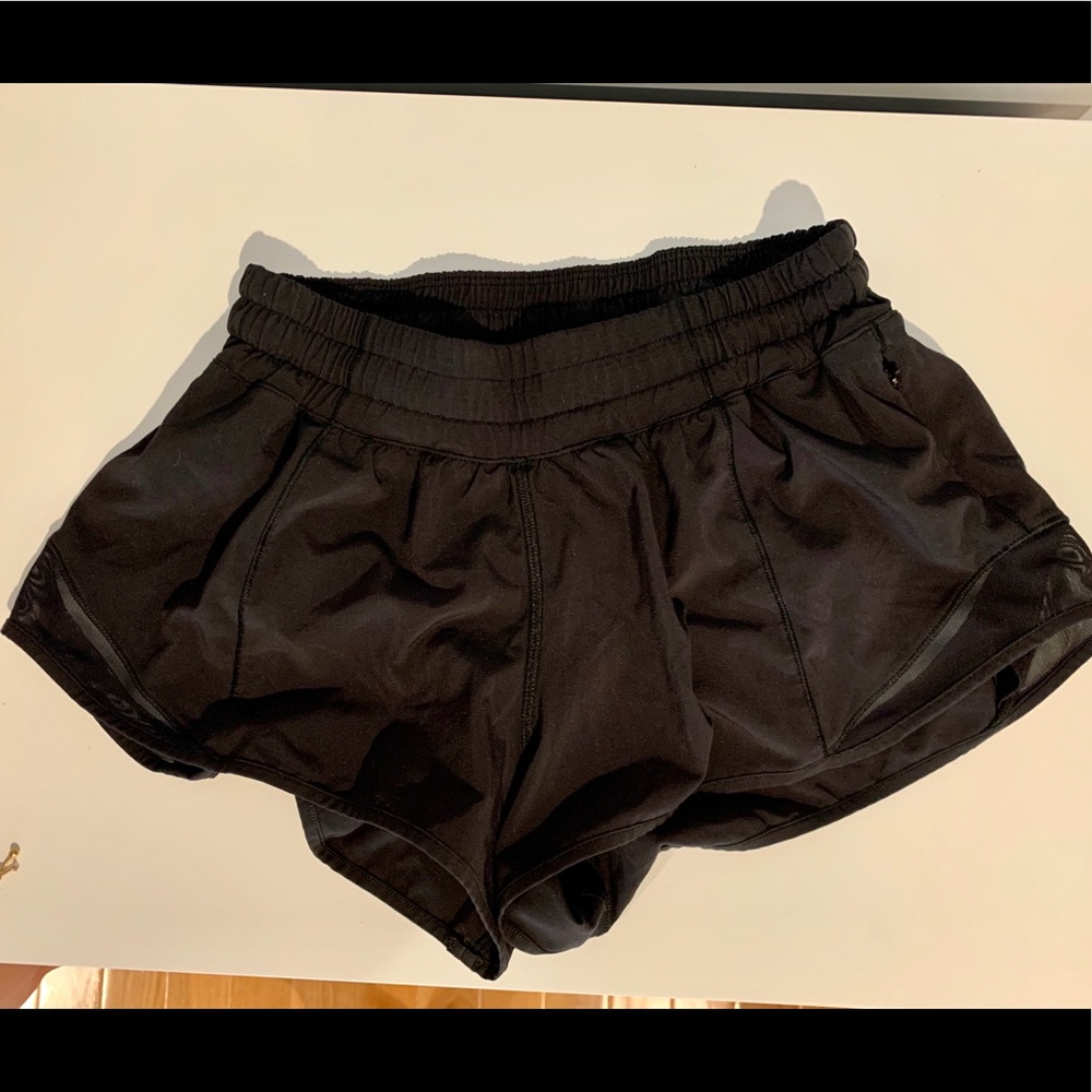 Lululemon Hotty Hot Short size 6